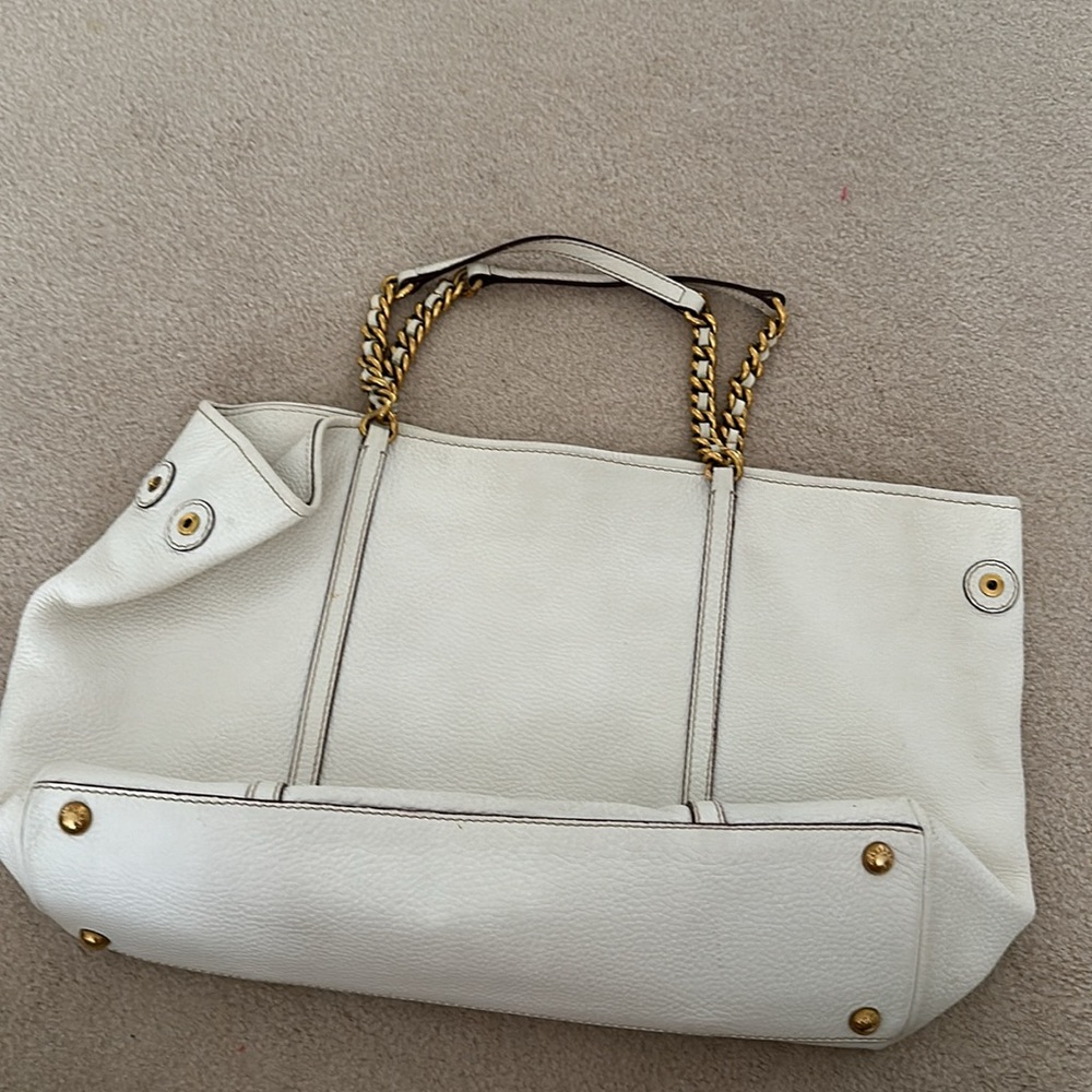 Dolce & Gabbana White Leather Tote - Picture 7 of 9